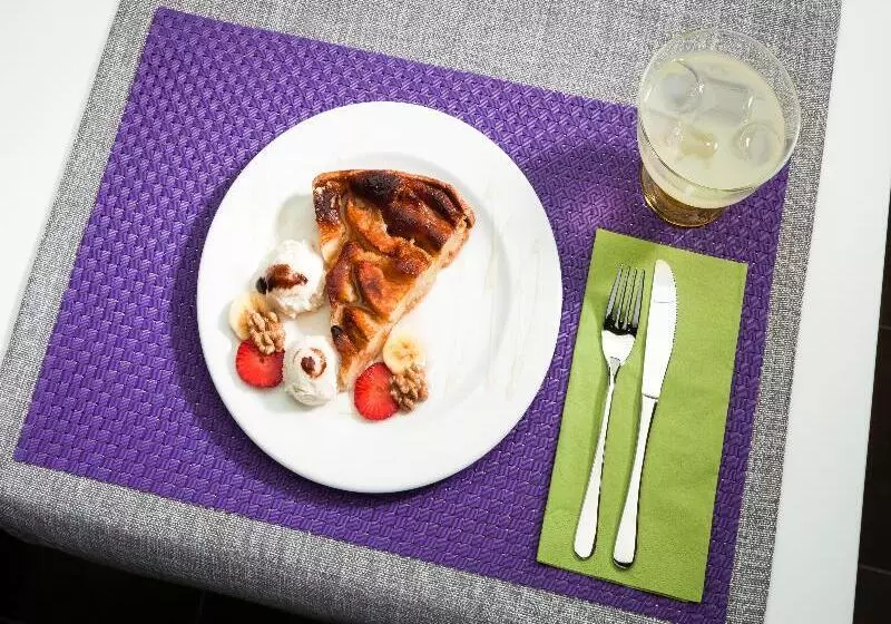 Отель Ibis Styles Lleida Torrefarrera