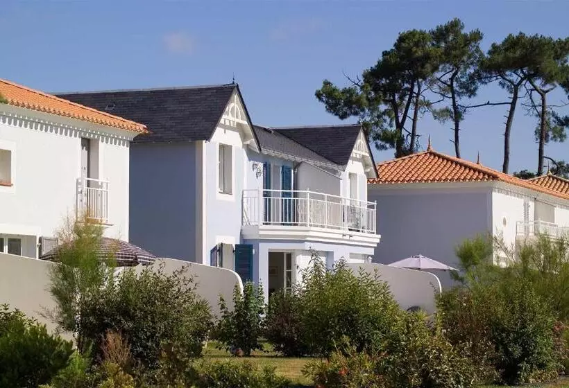 Отель Madame Vacances Les Maisons De Fontenelles