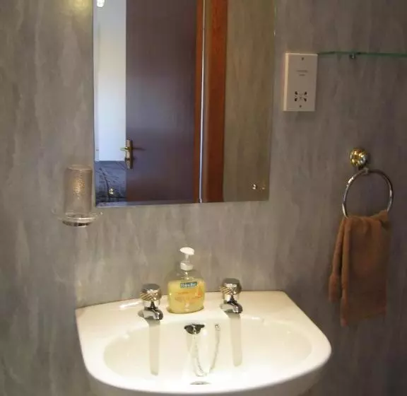 Hotel Stronchreggan View Guest House