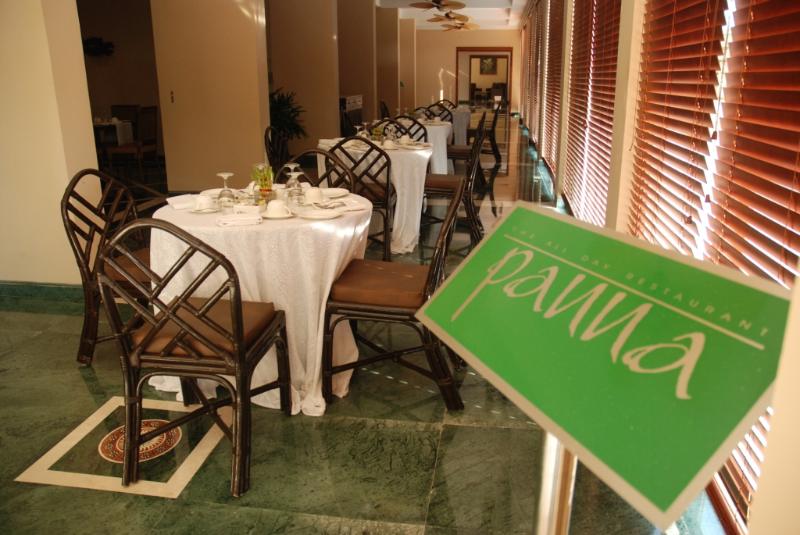 هتل The Lalit Temple View