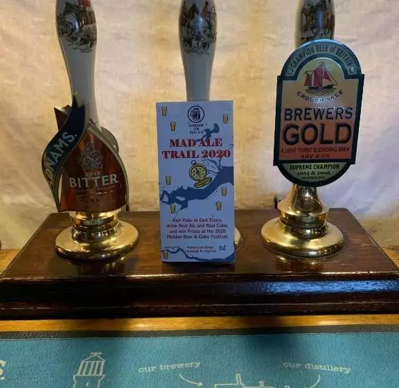 Отель Ye Olde White Harte