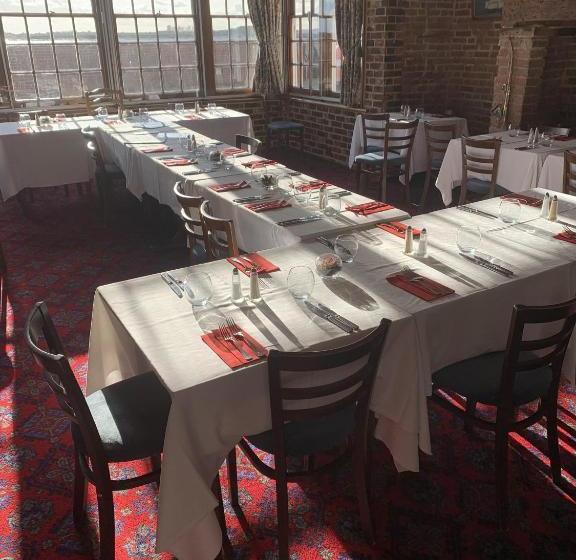 בית מלון כפרי Ye Olde White Harte