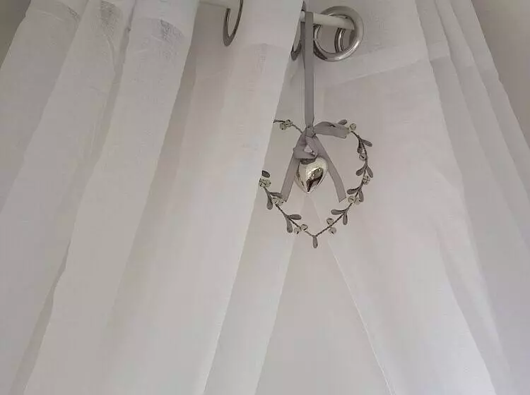 Aamiaismajoitus (B&B) Jardin De Mathilde