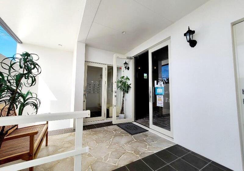 هتل Lalamare Kouri