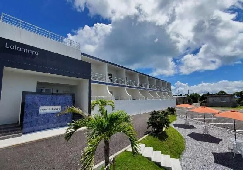 ホテル Lalamare Kouri