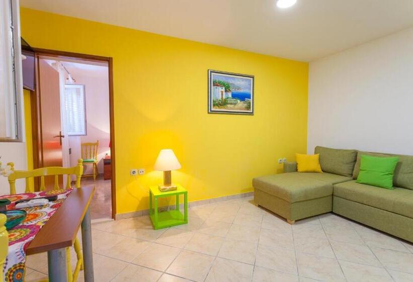 ペンション Apartments & Rooms Alagic