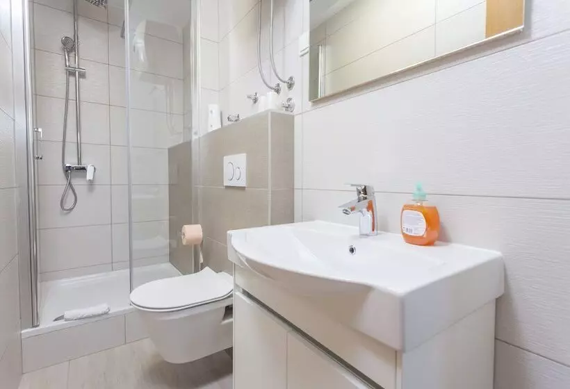 Majatalo Apartments & Rooms Alagic