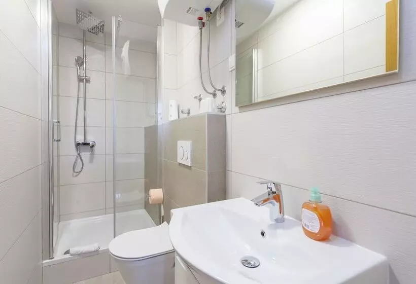 Majatalo Apartments & Rooms Alagic