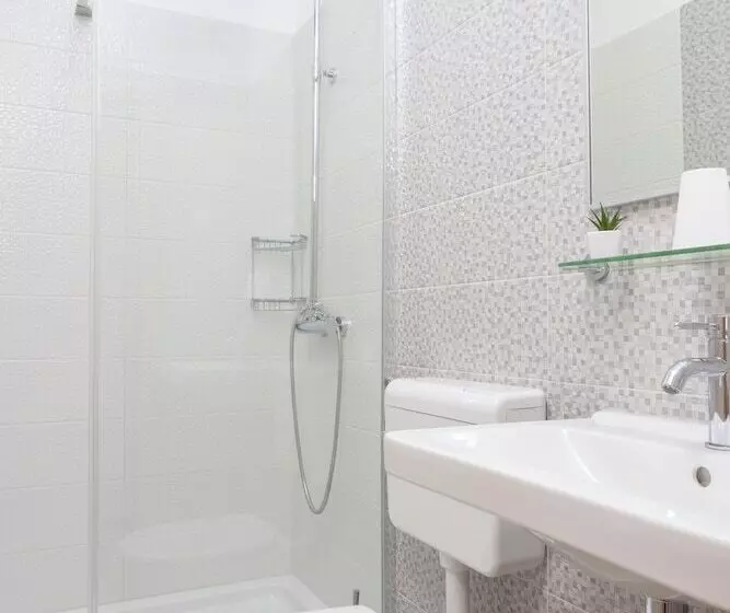 Majatalo Apartments & Rooms Alagic