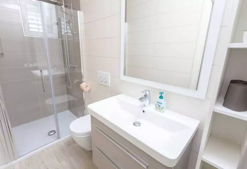 Majatalo Apartments & Rooms Alagic