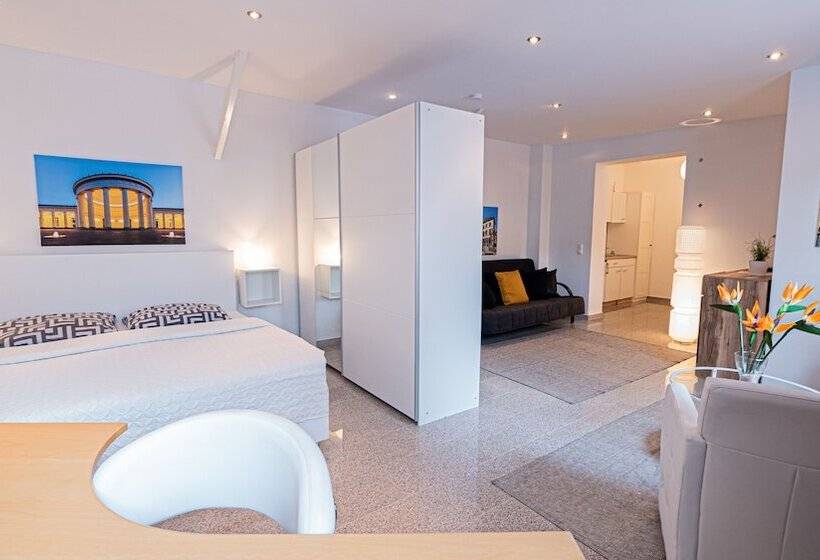 Relax Aachener Boardinghouse Main Train Station