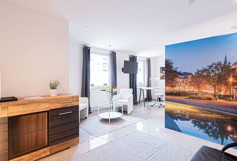 Relax Aachener Boardinghouse Main Train Station