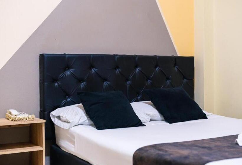 هتل Calle Real Suite