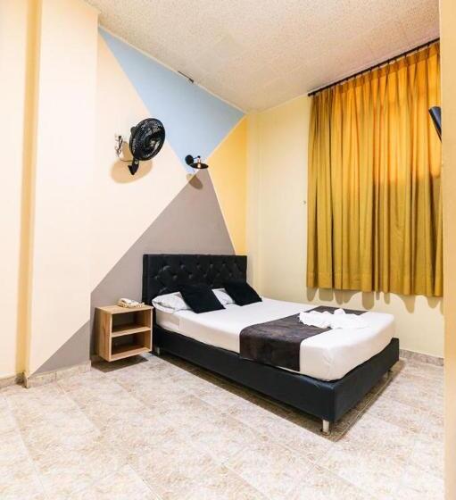 هتل Calle Real Suite