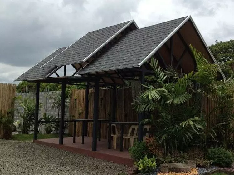 ホテル El Vistra Travellers Inn & Coffee Shop