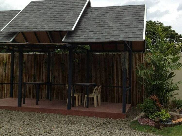 호텔 El Vistra Travellers Inn & Coffee Shop