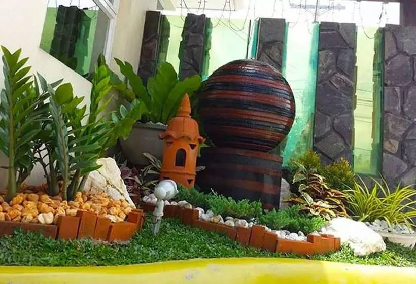 ホテル El Vistra Travellers Inn & Coffee Shop