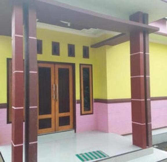 호텔 Ijen Mansjestic B&b