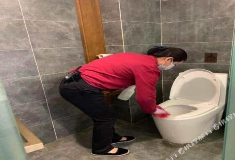 בית מלון כפרי James Joyce Coffetel Xining Central Plaza