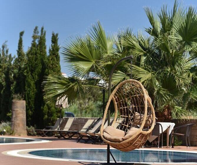 هتل Okeanis Golden Resort