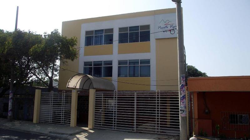 هتل Puerto Vigia Inn