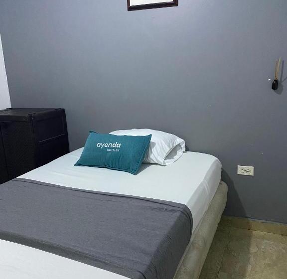 هتل Puerto Vigia Inn