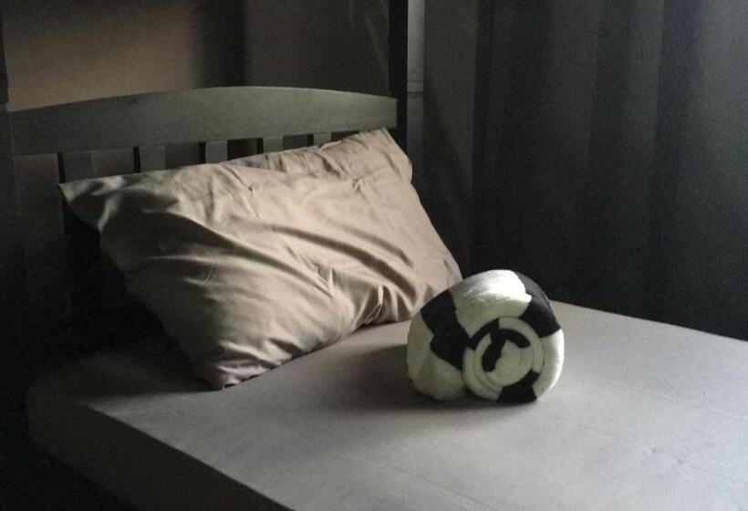 فندق Ranau Backpackers Hostel