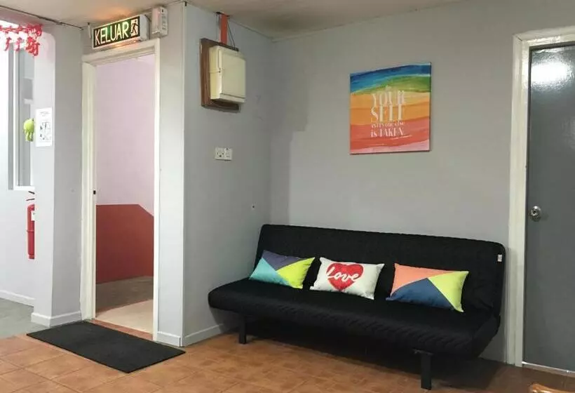 هتل Ranau Backpackers Hostel