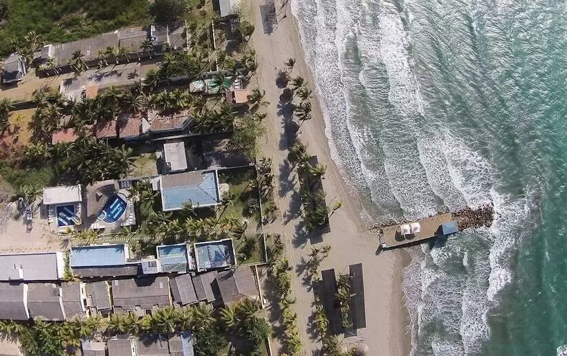 ペンション Cabañas La Fragata