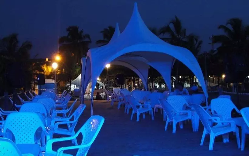 ペンション Cabañas La Fragata