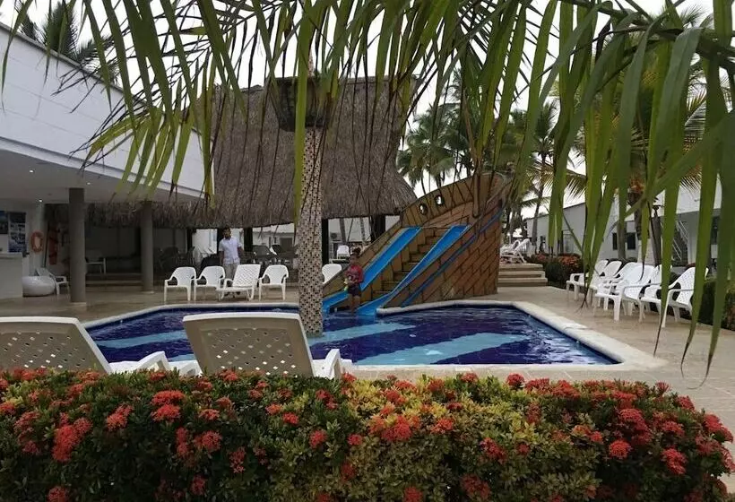 ペンション Cabañas La Fragata