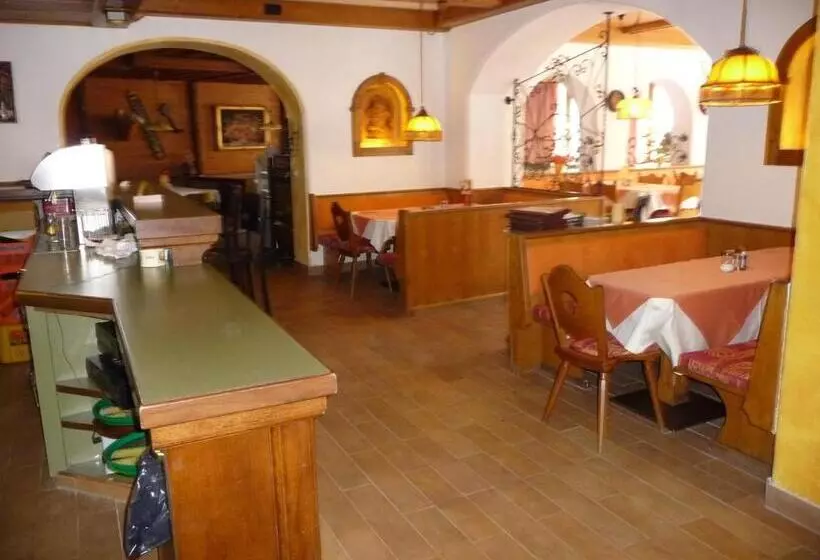 Majatalo Gasthof Zellerstuben