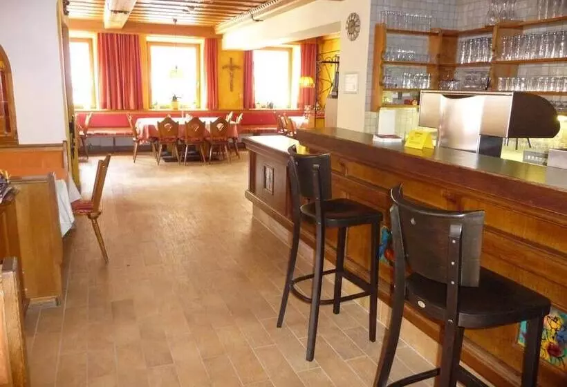 Majatalo Gasthof Zellerstuben