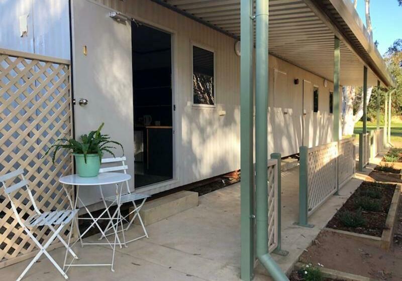 فندق صغير Peppermint Grove Beach Holiday Park