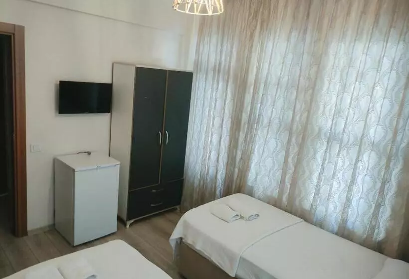 Christina Apart Otel