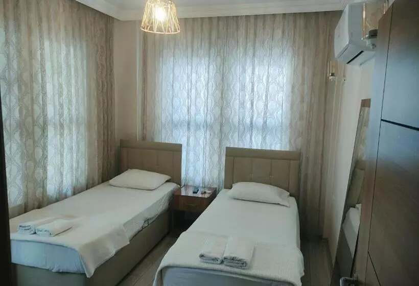 Christina Apart Otel