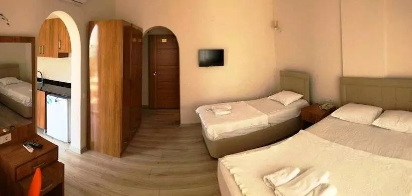 Christina Apart Otel