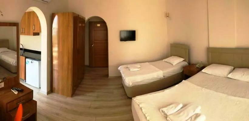 Christina Apart Otel