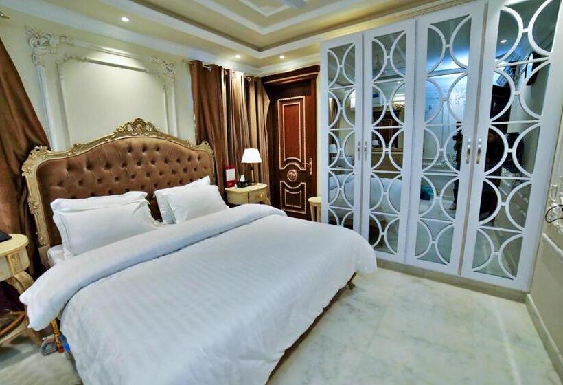 Hotel Arish Luxury Suites