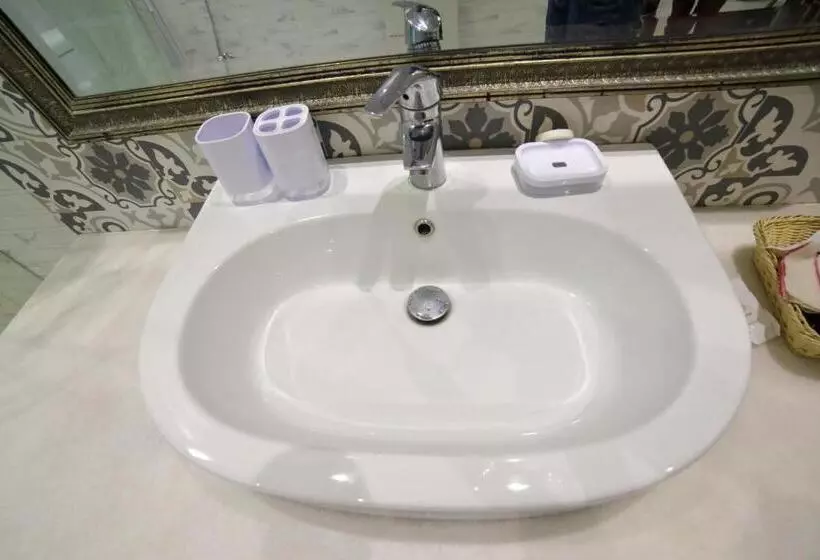 هتل Arish Luxury Suites