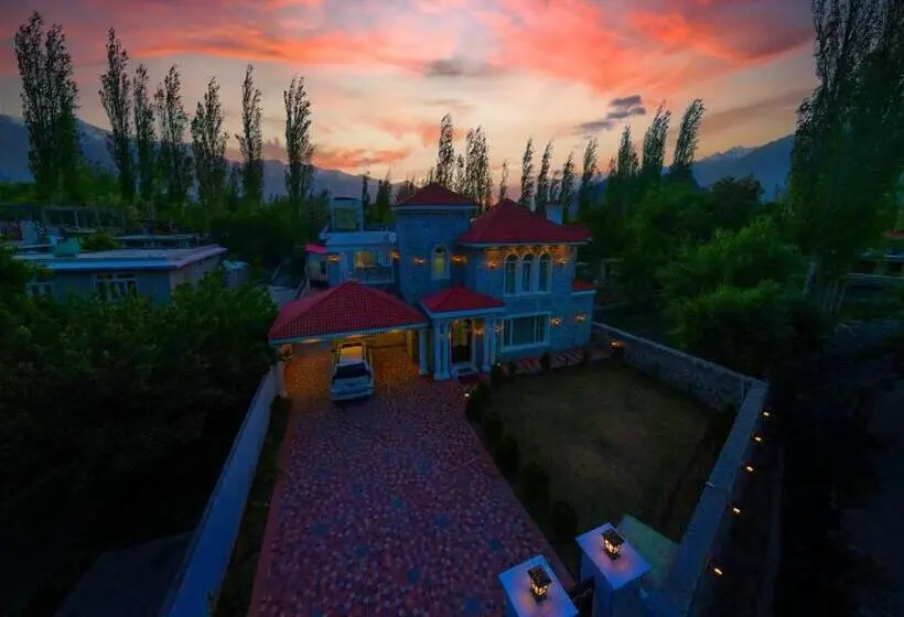 هتل Arish Luxury Suites