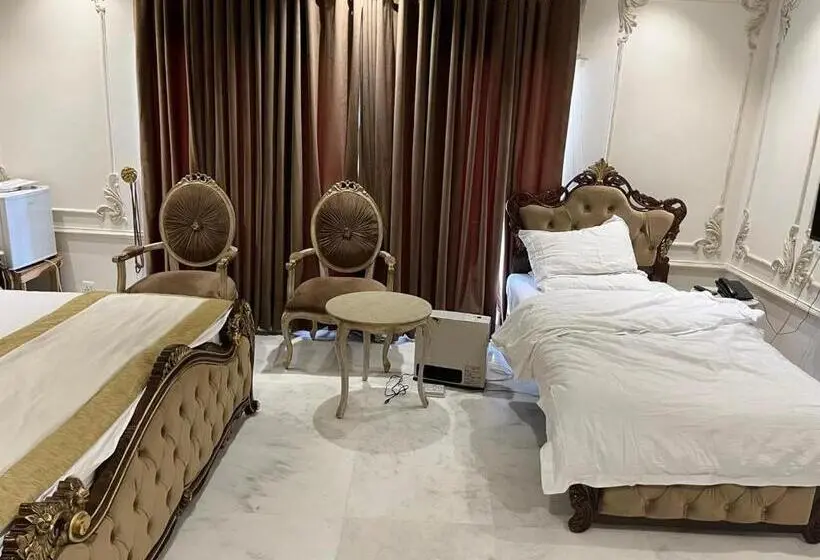 هتل Arish Luxury Suites