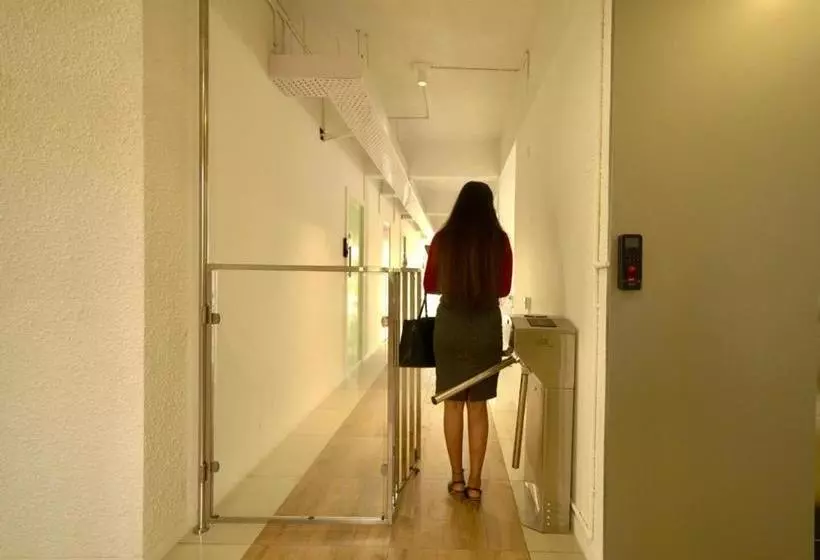 ホテル Niasha Youth Hostel