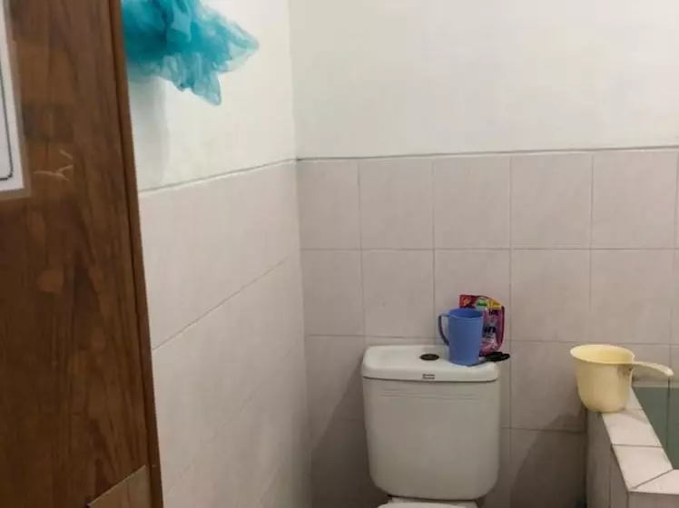 Hotelli Oyo 90482 Rumah Oma Syariah