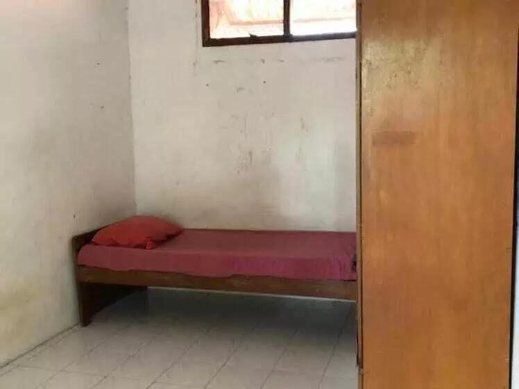 Hotelli Oyo 90482 Rumah Oma Syariah