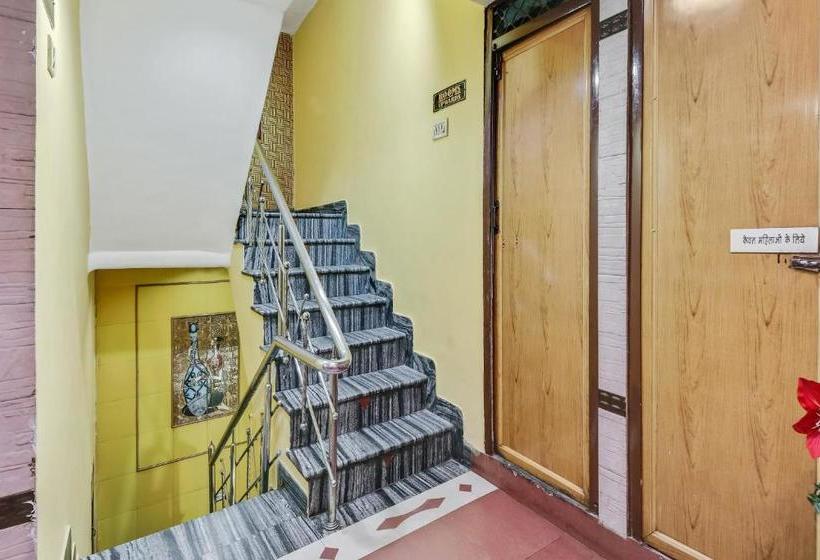 Hotel Vaccinated Staff Spot On 46032  Laxmi Narayan