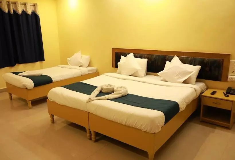 ホテル Sravanthy Inn