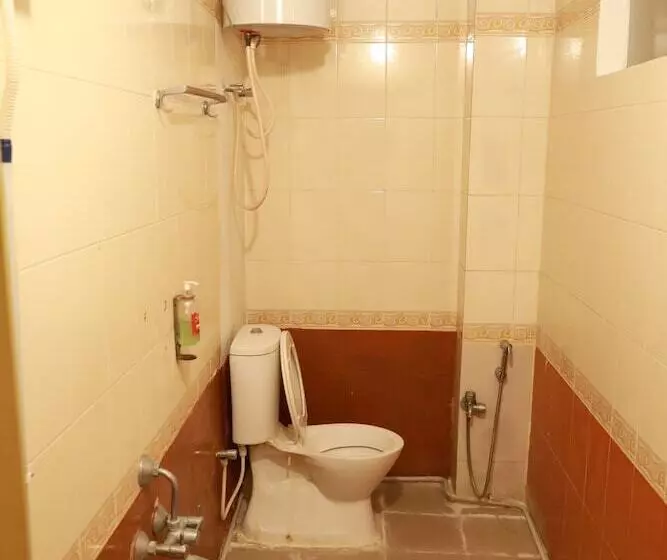 ホテル Sravanthy Inn