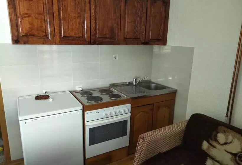 Majatalo Apartments And Rooms Vicko