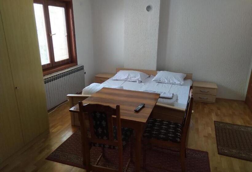 پانسیون Apartments And Rooms Vicko